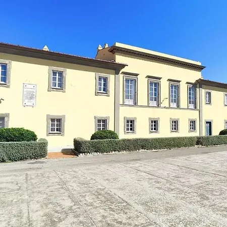 Cosmopoli - Porta A Mare Apartment *